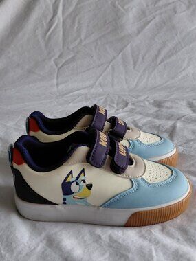 NEW W/OUT TAGS Bluey & Bingo Sneakers Ground Up Size 10